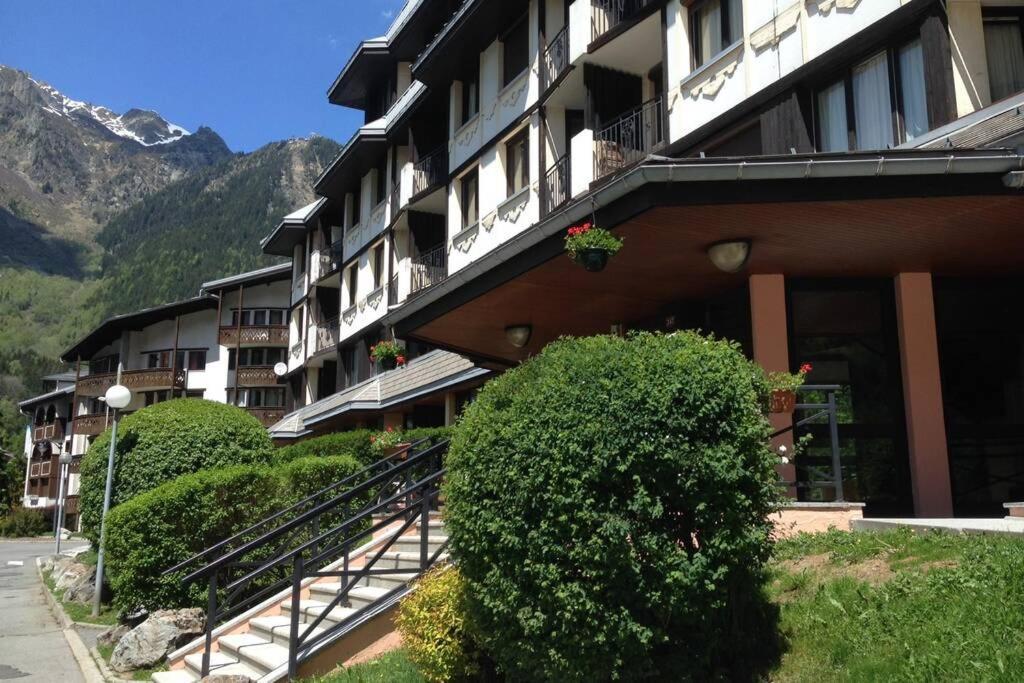 Au Coeur De Chamonix, Un Ecrin De Verdure Lägenhet Exteriör bild