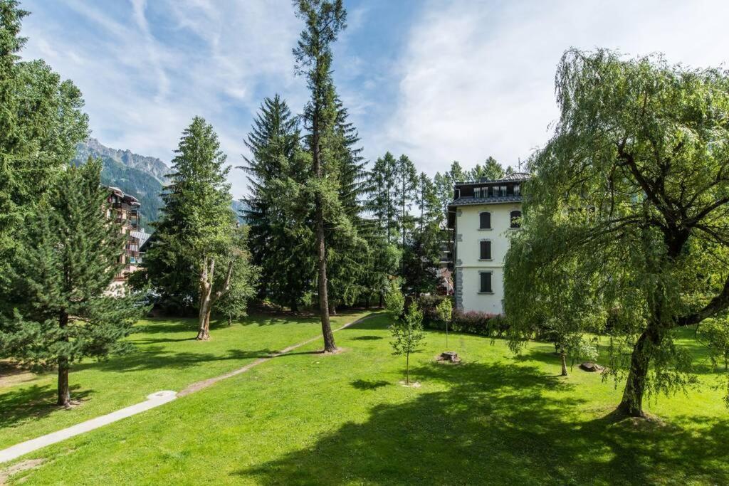 Au Coeur De Chamonix, Un Ecrin De Verdure Lägenhet Exteriör bild